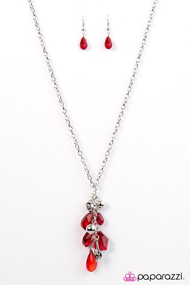 Paparazzi ♥ Fleur De Garden - Red ♥ Necklace