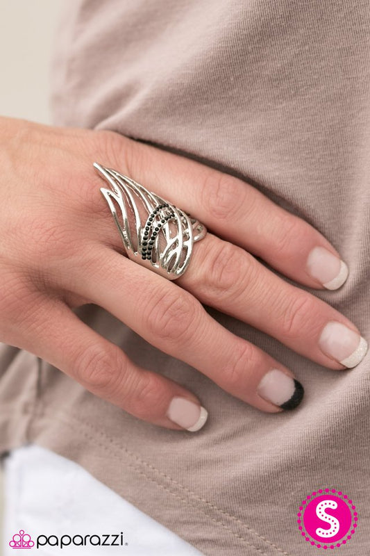 catch-fire-black-p4ed-bkxx-047xx