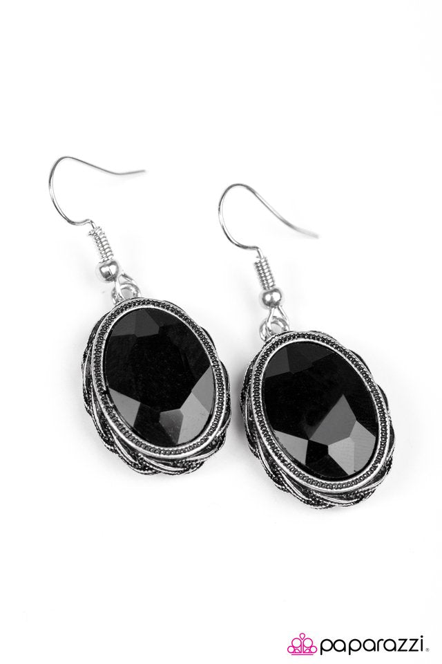 Paparazzi ♥ You Have Bewitched Me - Black ♥ Earrings