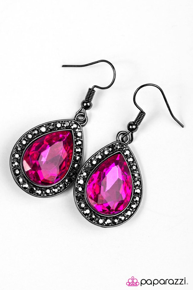 Paparazzi ♥ Are You Sure Thats REGAL? - Pink ♥ Earrings