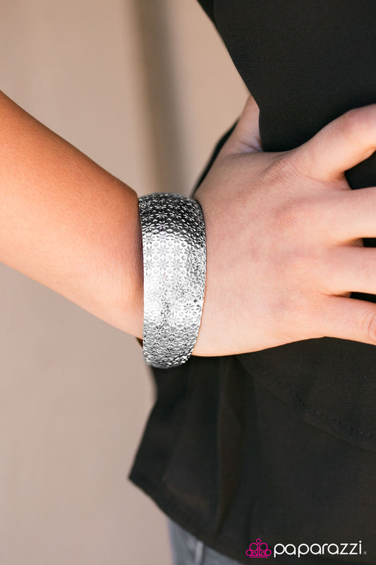 summer-daisies-silver-p9wh-svxx-099xx