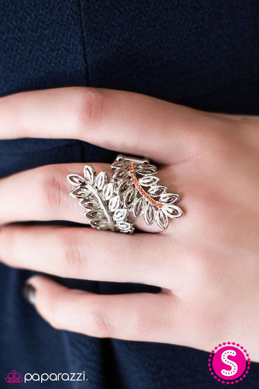 leaf-is-good-orange-p4se-ogxx-041xx