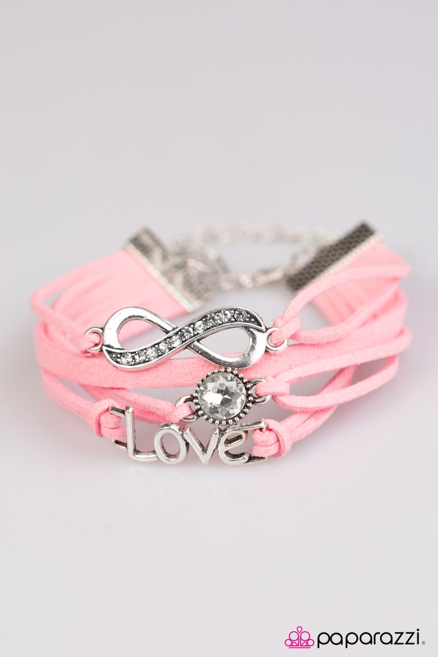 Paparazzi ♥ Infinitely Irresistible - Pink ♥ Bracelet