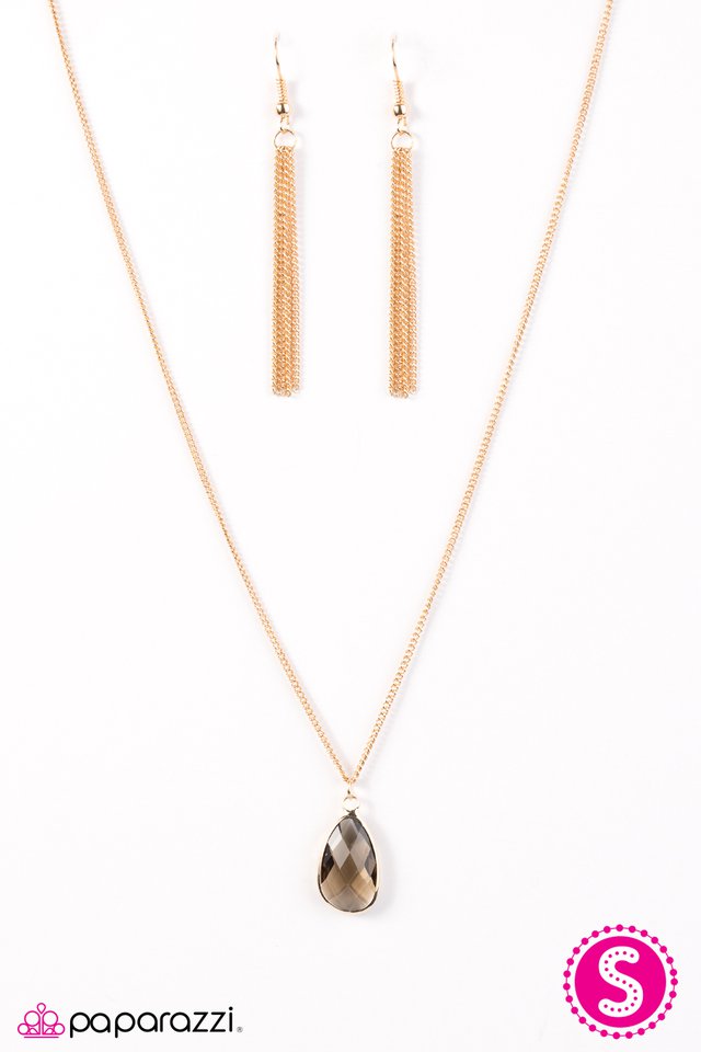 Paparazzi ♥ Extra Extravagant - Silver ♥ Necklace