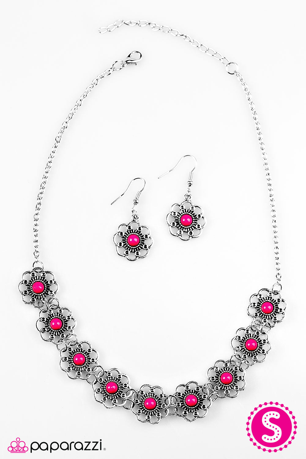 Paparazzi ♥ The Garden Life - Pink ♥  Necklace