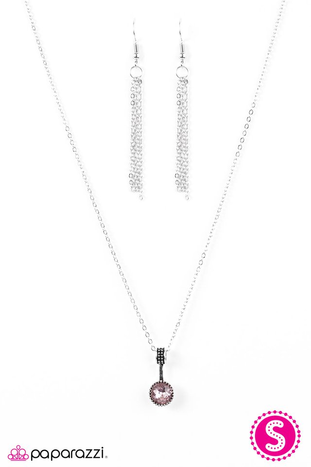 Paparazzi ♥ Spark In The Dark - Pink ♥ Necklace