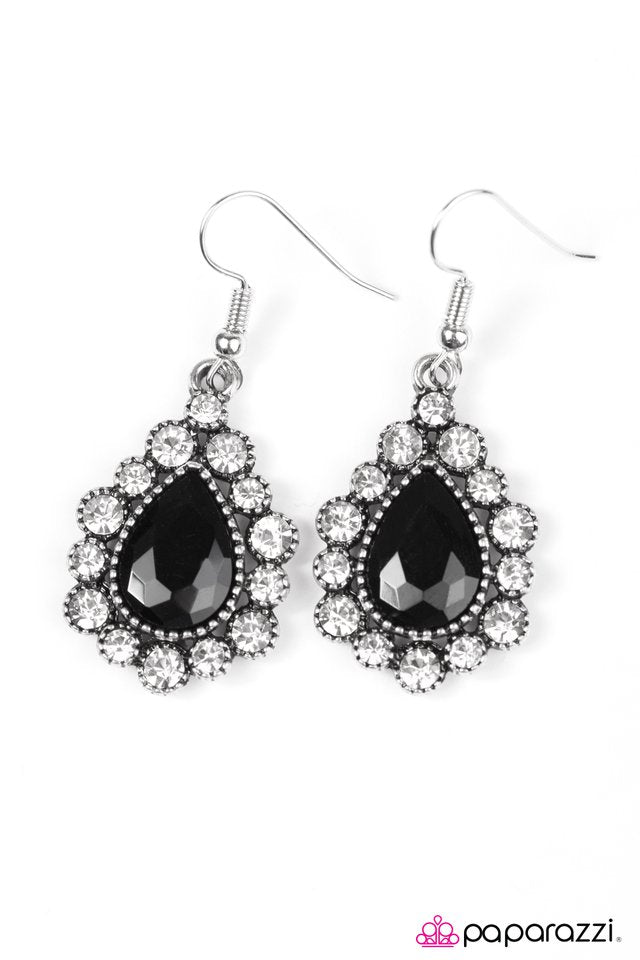 Paparazzi ♥ Release Your Inner Sparkle - Black ♥ Earrings