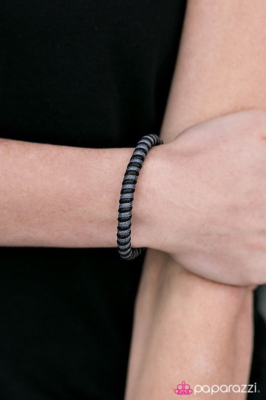 surf-days-black-p9ur-bkxx-163ae