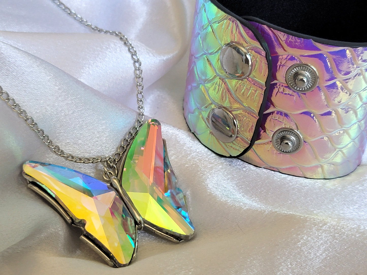 $16 BUNDLE Paparazzi ♥ Social Butterfly - Multi + Galactic Galapagos - Pink ♥