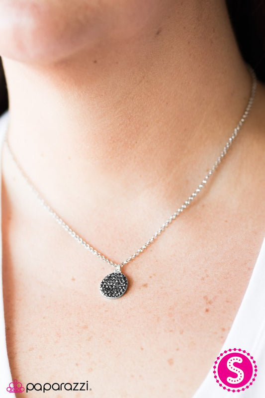 a-glittery-distraction-silver-p2da-svxx-112xx