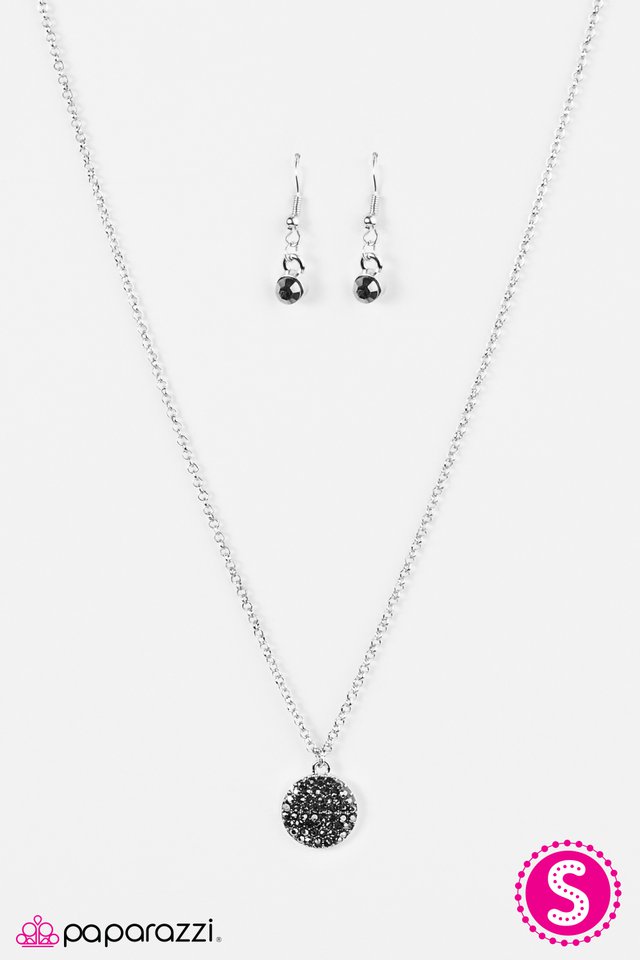 Paparazzi ♥ A Glittery Distraction - Silver ♥ Necklace
