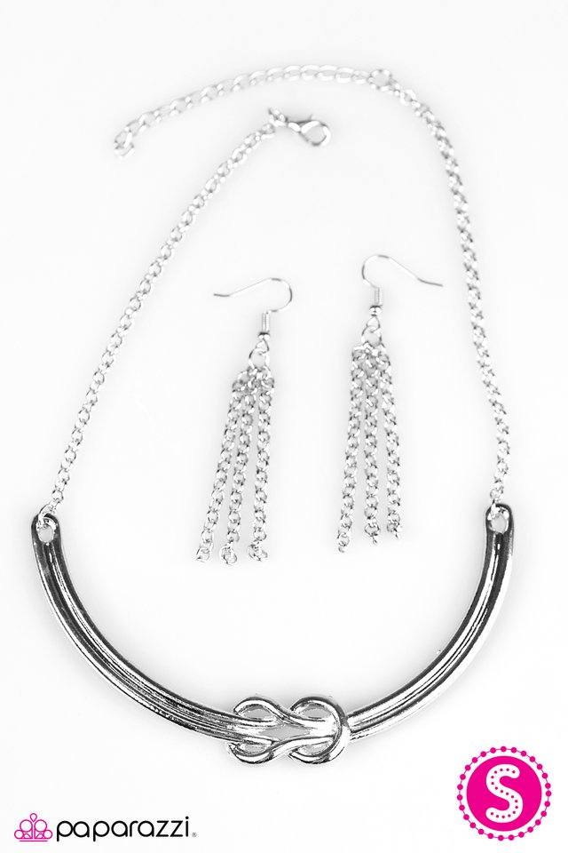 Paparazzi ♥ Whats KNOT To Like? - Silver ♥ Necklace
