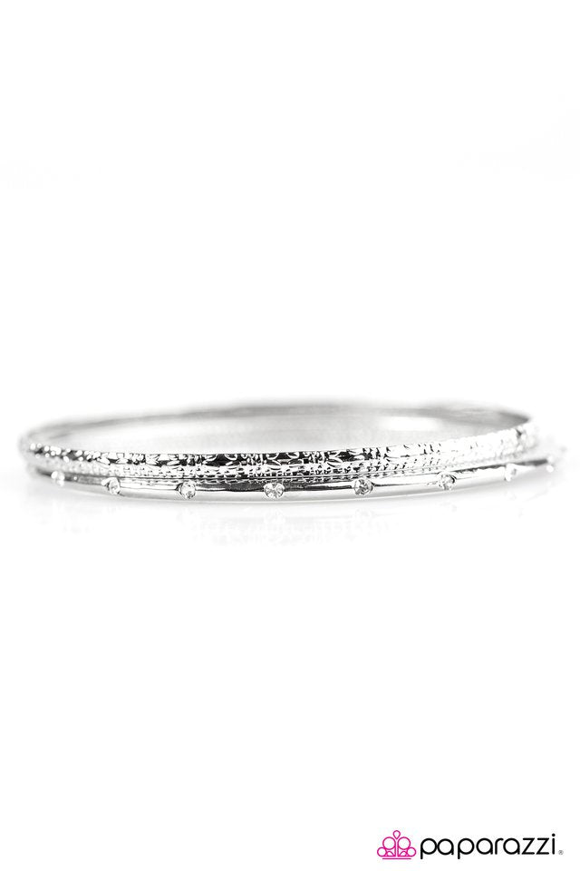 Paparazzi ♥ Glitz Royale - White ♥ Bracelet