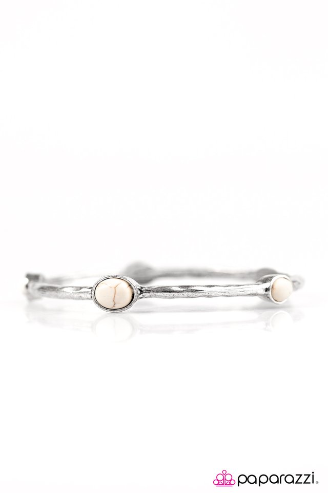 Paparazzi ♥ Its All CREEK To Me - White ♥ Bracelet