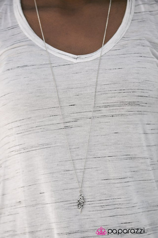 frozen-in-fall-white-p2re-wtxx-152ba