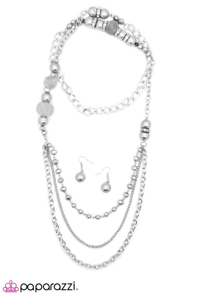Paparazzi ♥ Enmeshed In Elegance - Silver ♥ Necklace