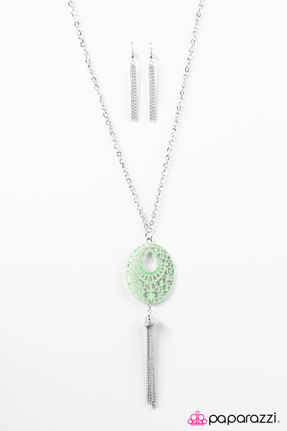 Paparazzi ♥ Window To The World - Green ♥  Necklace