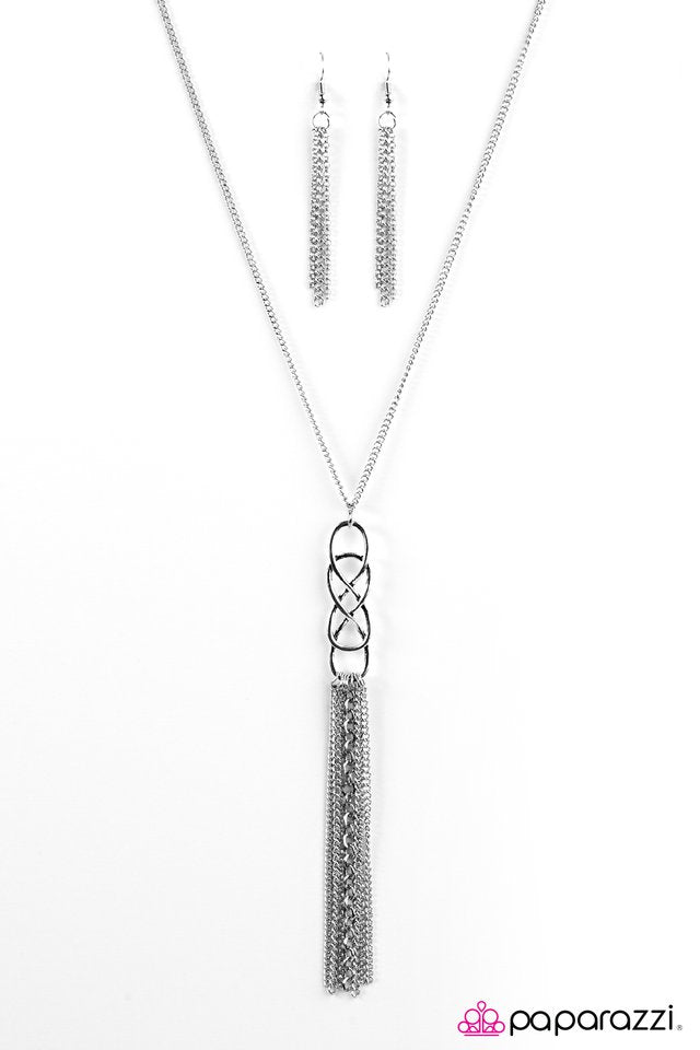 Paparazzi ♥ Measured By Moments - Silver ♥ Necklace