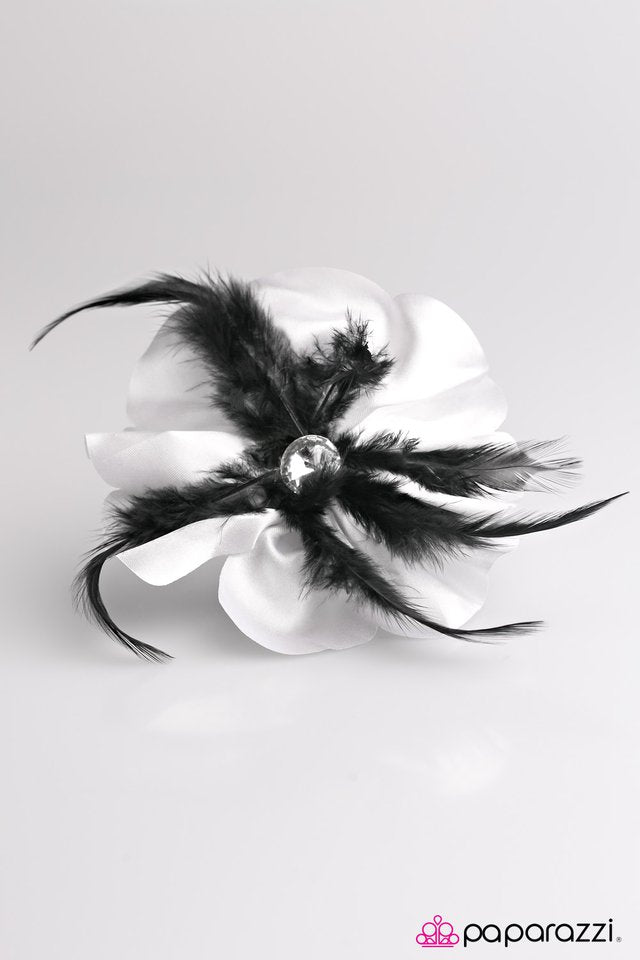 Paparazzi ♥ Were All A Little Mad Here - White ♥ Hair Clip
