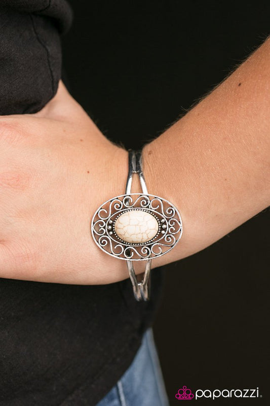 i-have-mountains-to-climb-white-p9se-wtxx-081bp