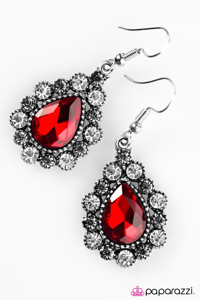 Paparazzi ♥ Release Your Inner Sparkle - Red ♥ Earrings