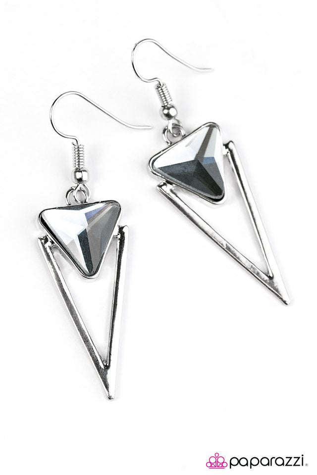 Paparazzi ♥ Dressed To Kill - Silver ♥ Earrings
