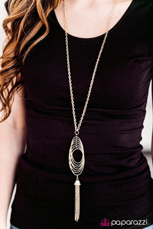 twirl-and-tassel-gold-p2re-gdxx-116xx
