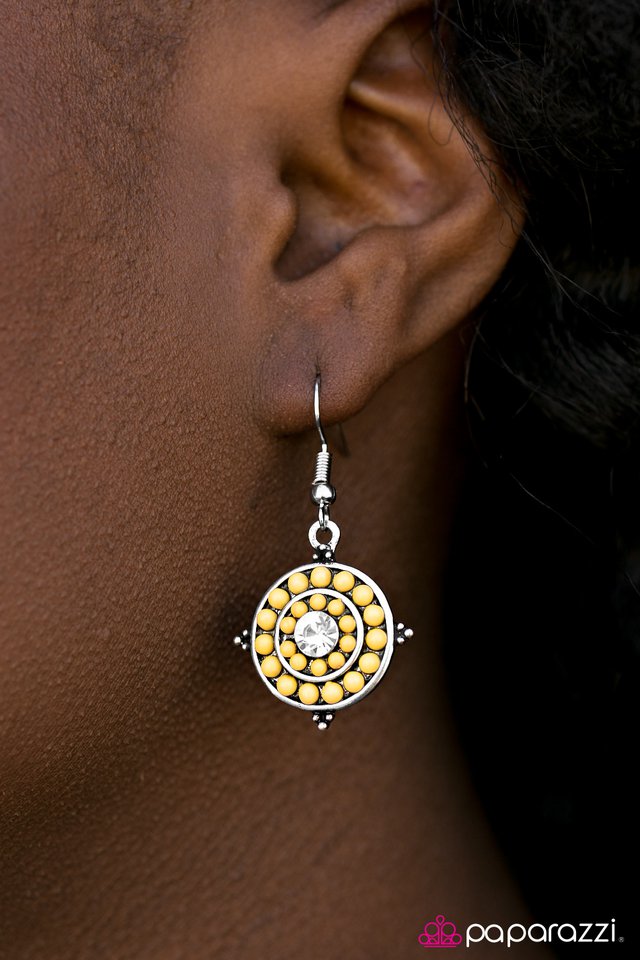 Paparazzi ♥ One Step Closer To Summer - Yellow ♥ Earrings-product_sku