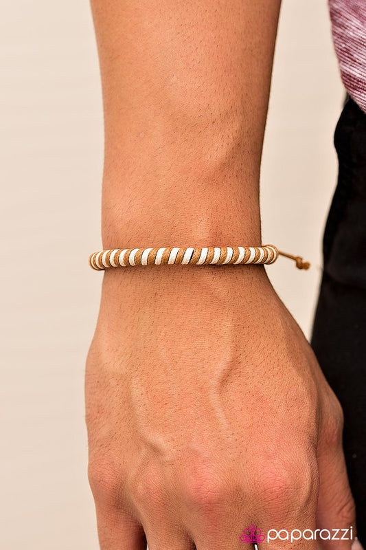 surf-days-brown-p9ur-bnwt-109cg