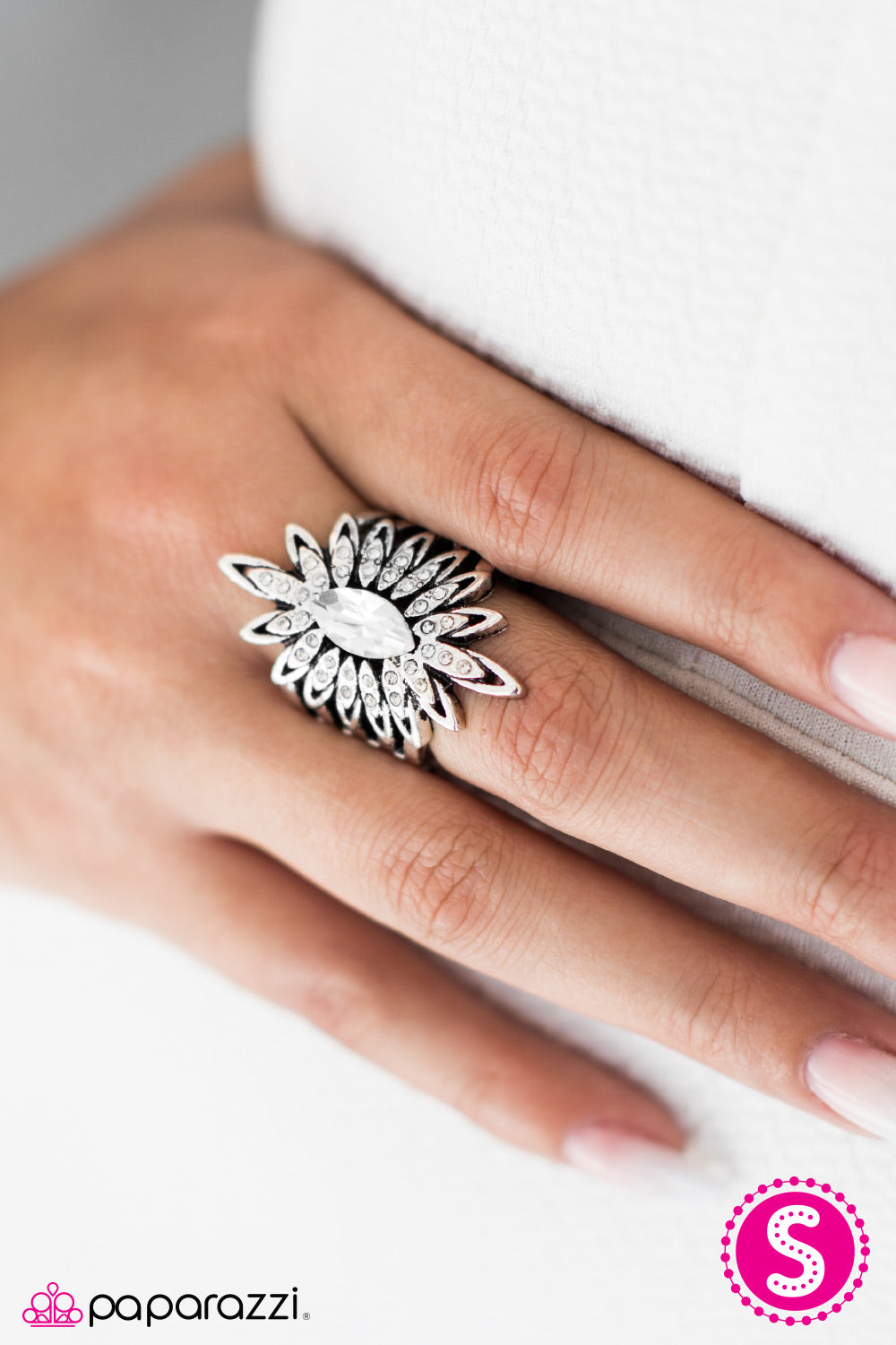 born-to-be-a-star-white-p4ed-wtxx-026xx