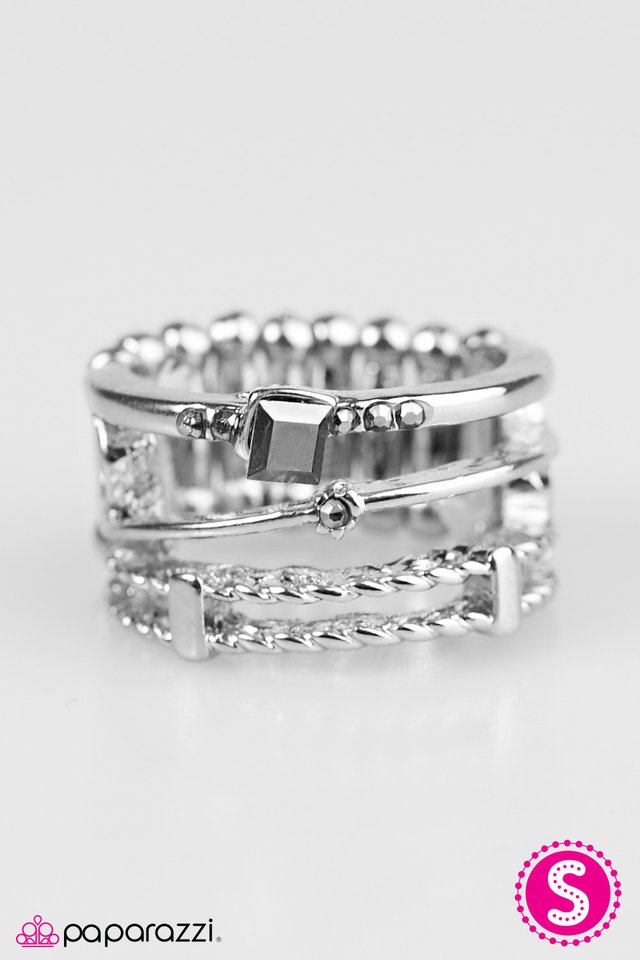 Paparazzi ♥ Tilt-A-Whirl - Silver ♥ Ring