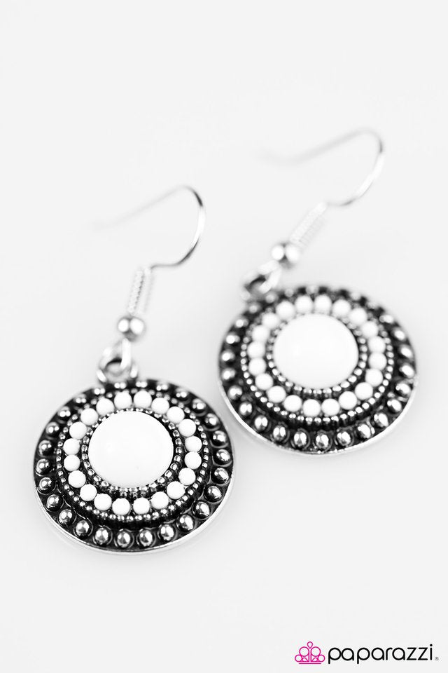 Paparazzi ♥ Paradise Isla - White ♥ Earrings