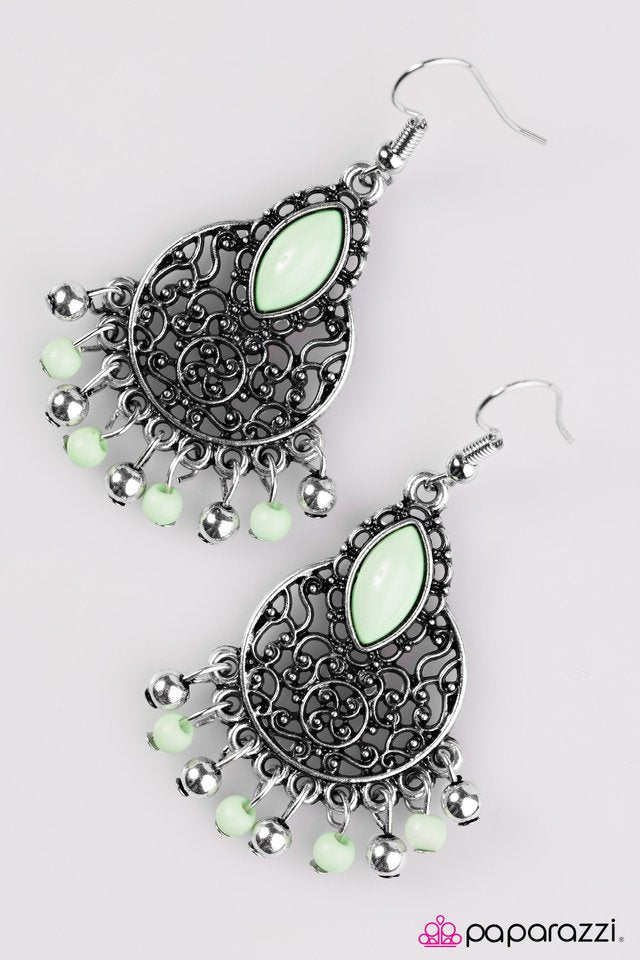 Paparazzi ♥ Full Sail Ahead - Green ♥ Earrings
