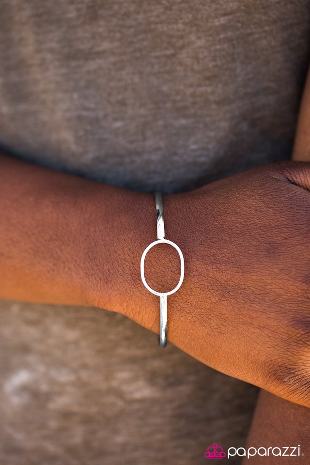 feeling-centered-silver-p9da-svxx-087xx