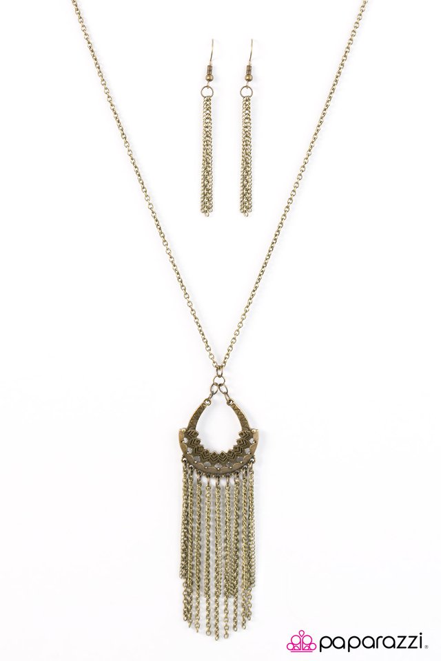 Paparazzi ♥ Surfin The Sunset - Brass ♥ Necklace