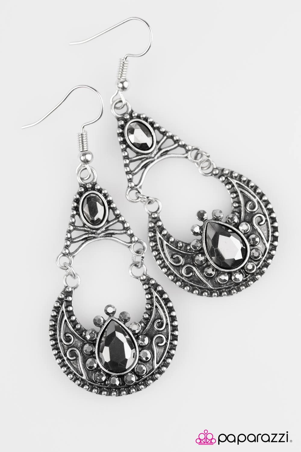 Paparazzi ♥ A Night In The Clouds - Silver ♥  Earrings