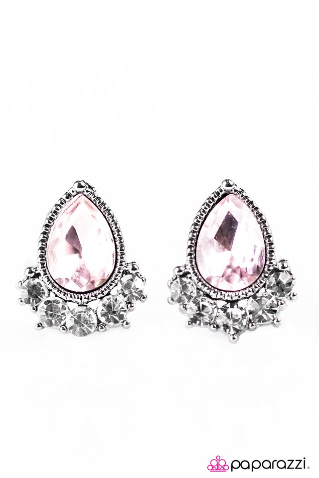Paparazzi ♥ Shoot For The SUPERSTARS - Pink Post ♥ Post Earrings