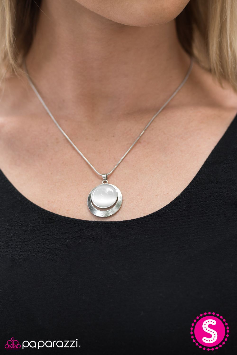 lunar-eclipse-white-p2re-wtxx-162xx