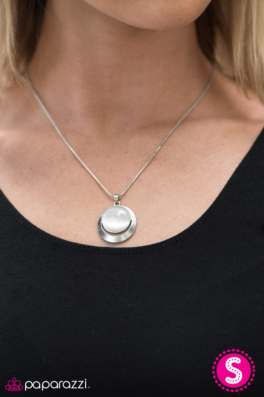 lunar-eclipse-white-p2re-wtxx-162xx