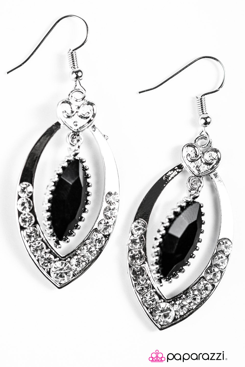 Paparazzi ♥ Royal Honeymoon - Black ♥  Earrings
