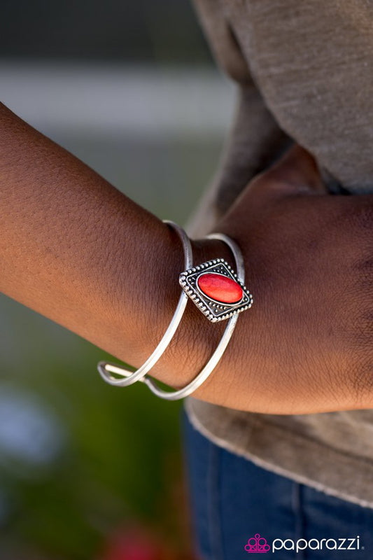 cliffside-view-red-p9se-rdxx-090xx