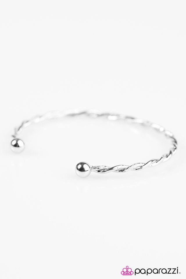 Paparazzi ♥ Twist and SHIMMER - Silver ♥ Bracelet