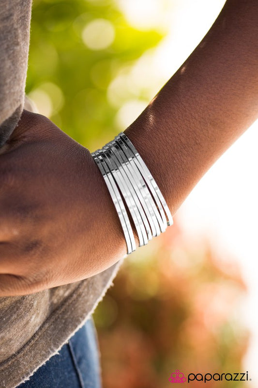 Paparazzi ♥ Queen Of The Gypsies - Silver ♥ Bracelet-product_sku