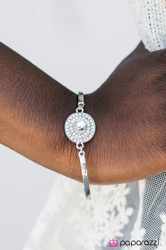 living-large-white-p9re-wtxx-112ck