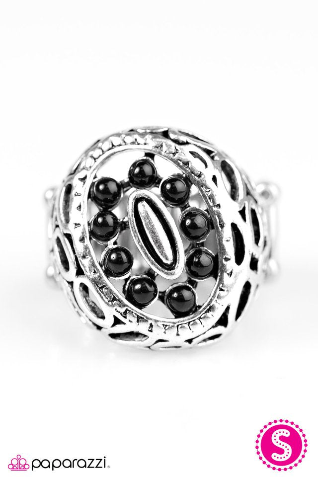 Paparazzi ♥ Full Tilt - Black ♥ Ring