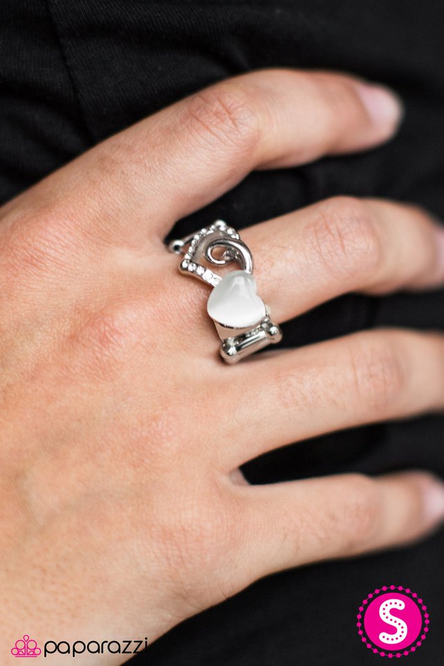 light-up-my-heart-white-p4wh-wtxx-081xx