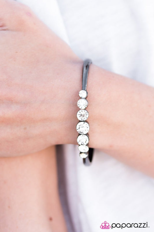 im-gonna-let-it-shine-black-p9re-bkxx-084xx