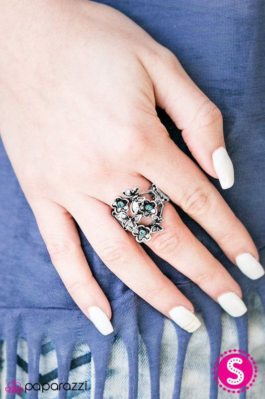 flutter-fiesta-blue-p4wh-blxx-098xx