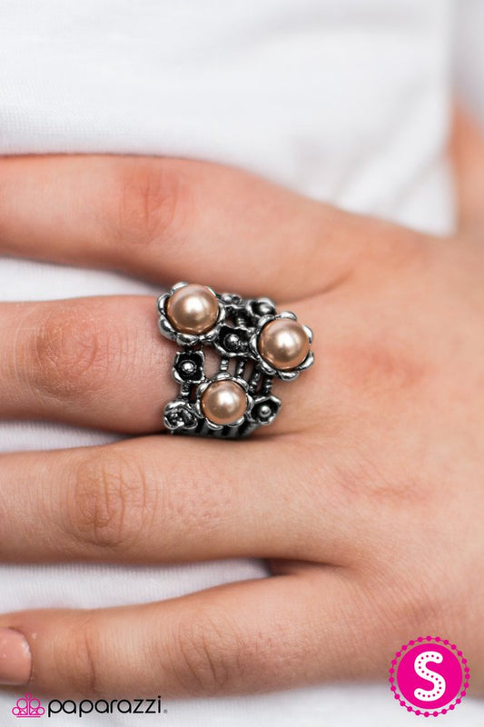 bouquet-botanical-brown-p4re-bnxx-067xx