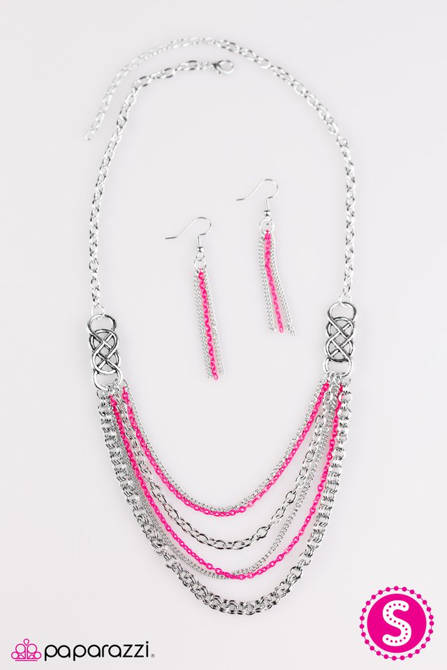 Paparazzi ♥ Infinite Color - Pink ♥ Necklace